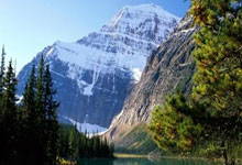 中国球员张帅与网球相伴30年——“无论输赢，都要坚定做自己”人民日报.